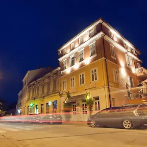 rezervirajte ovdje