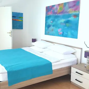 https://rooms-kata.in-istria.net
